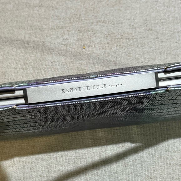 Kenneth Cole Clutch - Picture 4 of 10